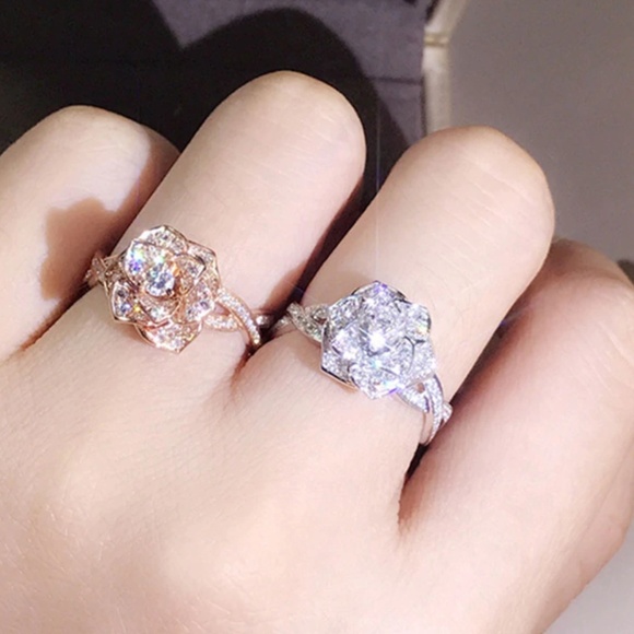 Diamond Crystal Flower Eternity Engagement Ring - Picture 4 of 8